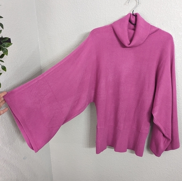 BCBGMAXAZRIA Women Deep Pink Sweater Turtleneck Cowl Neck Wide Long Sleeves L - Picture 3 of 9